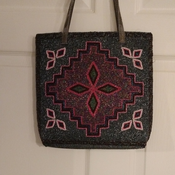 Beaded bag 9 X 12 beautiful design multicolor 22" handles - Picture 2 of 8